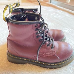 De. Martens us9 toddler